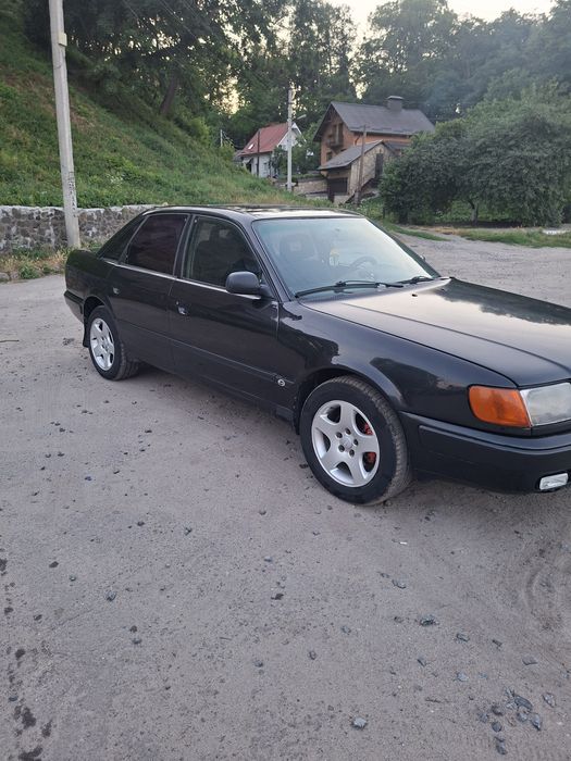 Продам ауді 100с4