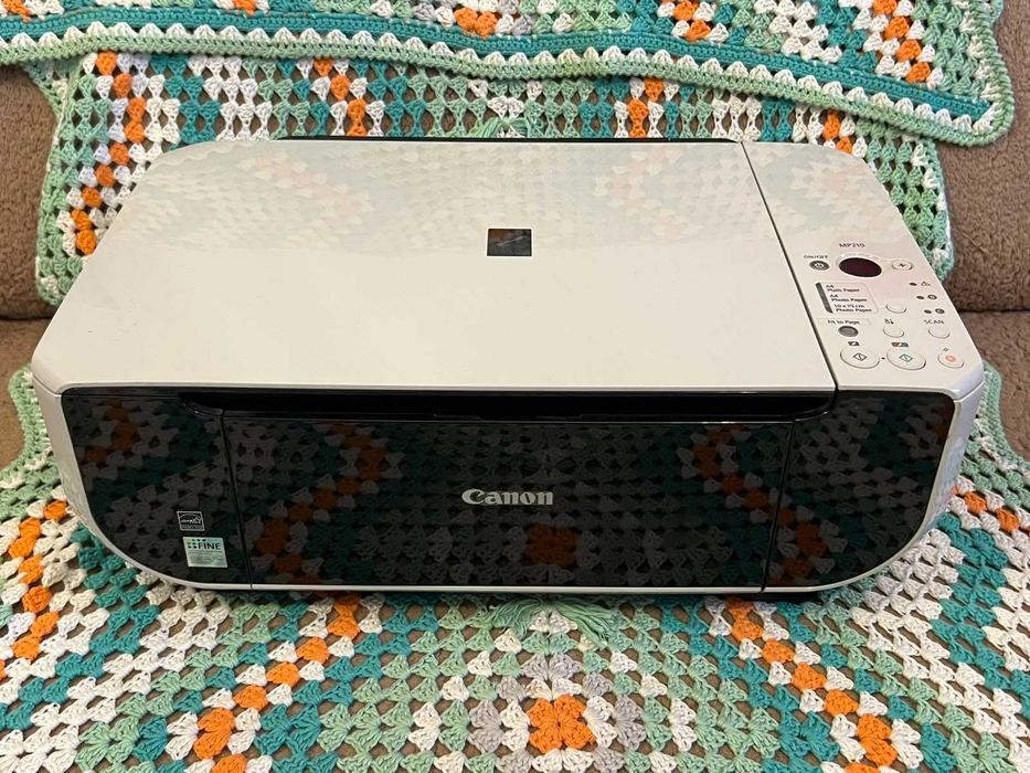 Canon PIXMA MP210 - МФУ с Ошибкой E5 (Без шнура адаптера питания) Киев