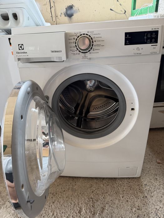 Продам пральну машину Electrolux
