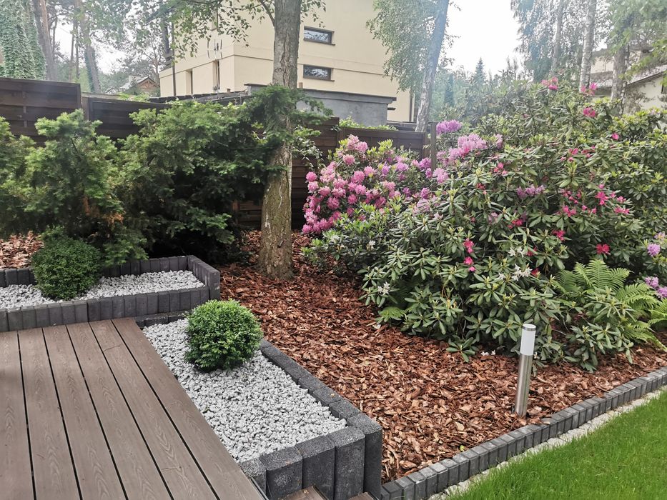 Zakładanie ogrodów - trawnik z rolki - nawadnianie