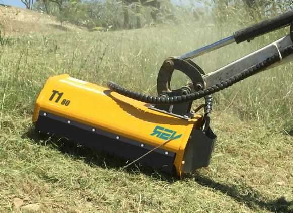 Mulczer hydrauliczny do minikoparki – FEMAC T1 80REV kosiarka bijakowa