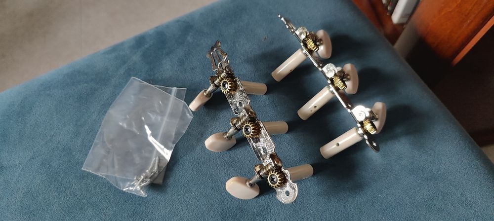 Tuners guitarra acustica.