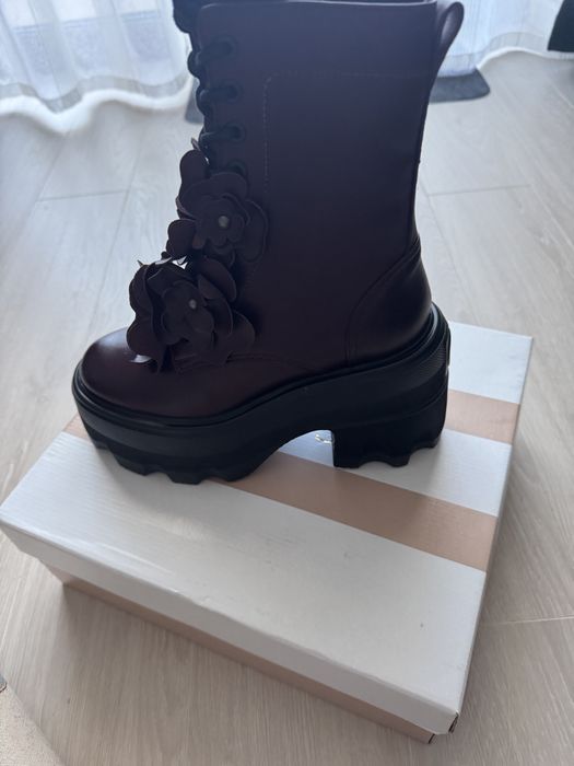 Жіночі ,шкіряні , модельні чобітки