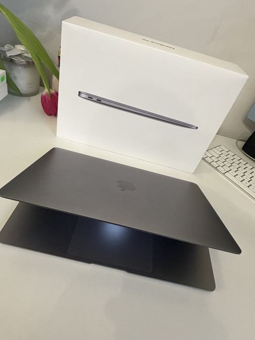 Macbook Air 13 M1 8/256gb Polska Dystrybucja