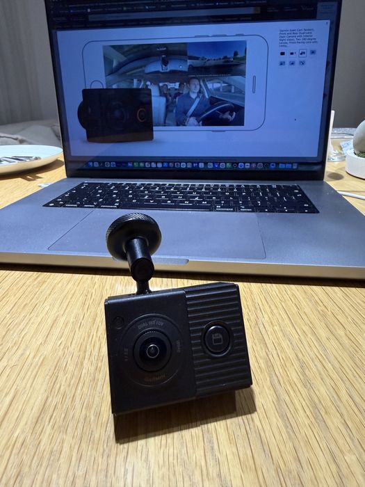 Rejestrator Jazdy dwustronny dwukamerowy Garmin Dash Cam Tandem