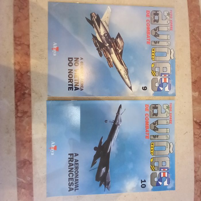 Vendo 12 fascículos de Aviões de Combate a muito bom preço