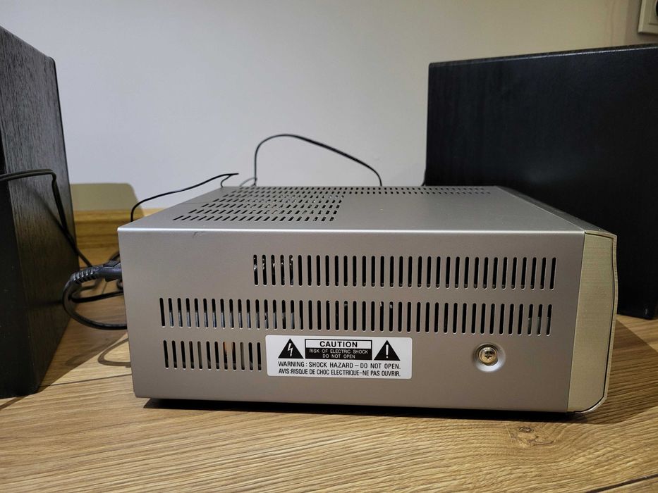 Wieża mini Denon M38 srebrna + 2xgłośniki M37 czarne