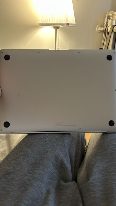 Macbook Air 2019 13’’ 64GB