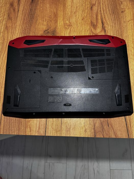 Ігровий Ноутбук Acer predator helios 300 і7-7700HQ/GTX1060/24gb/256SSD