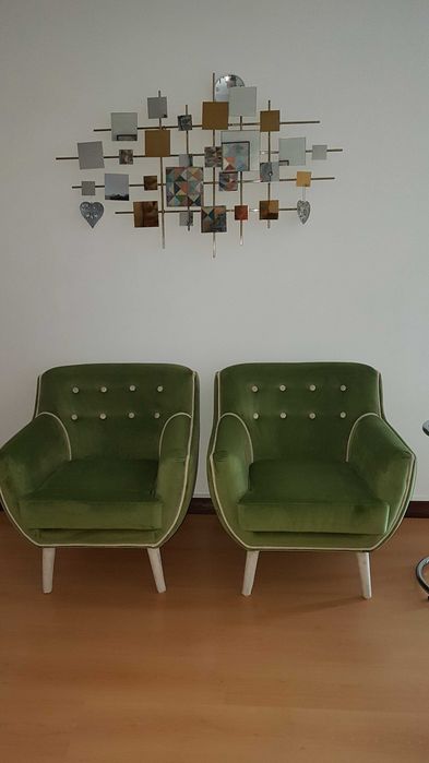 Conjunto de Cadeirões em Veludo