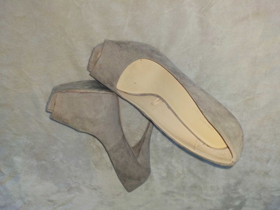 2€ Sapatos Senhora Nº38 - Em muito bom estado!