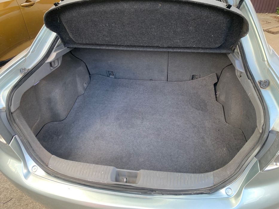 Автомобіль Mazda 6