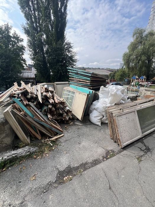 Двері/вікна дерев'яні після демонтажу безкоштовно