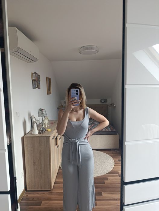 Kombinezon poszerzany wiązany sexy dekolt s elegancki kontaktowy