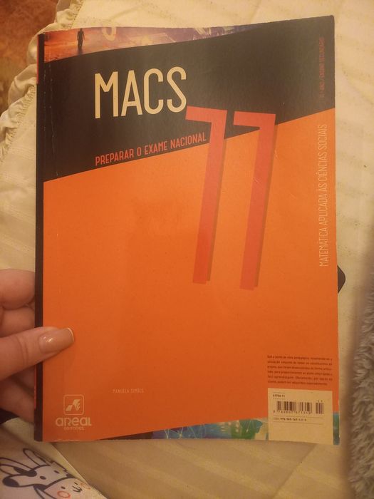Caderno de atividades/preparação para exame MACS 11