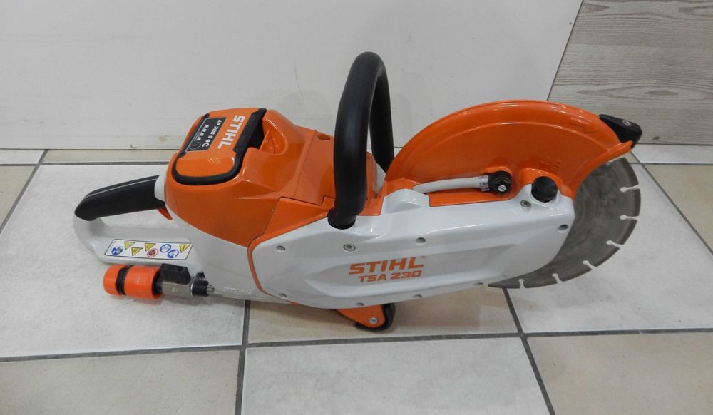 Stihl TSA 230 Przecinarka akumulatorowa, akumulator, ładowarka