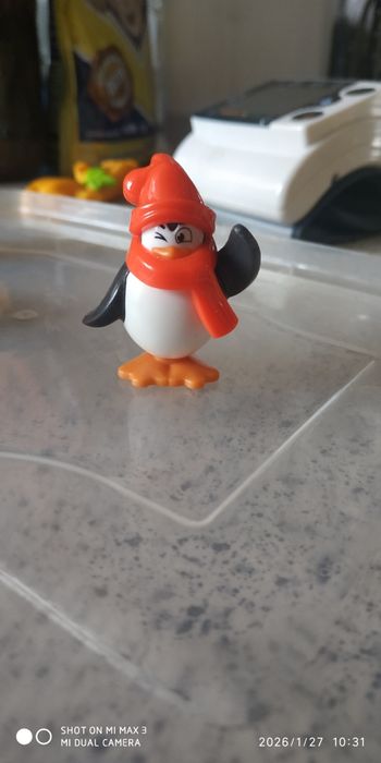 Игрушки с киндера