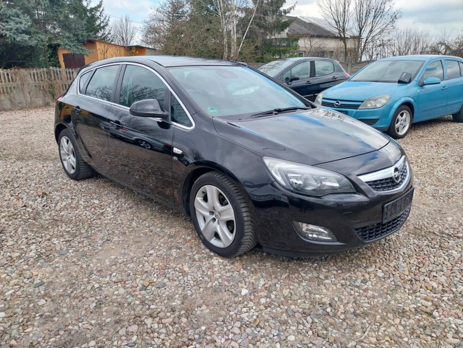 Opel Astra J 1,4Turbo benzyna 2010rok