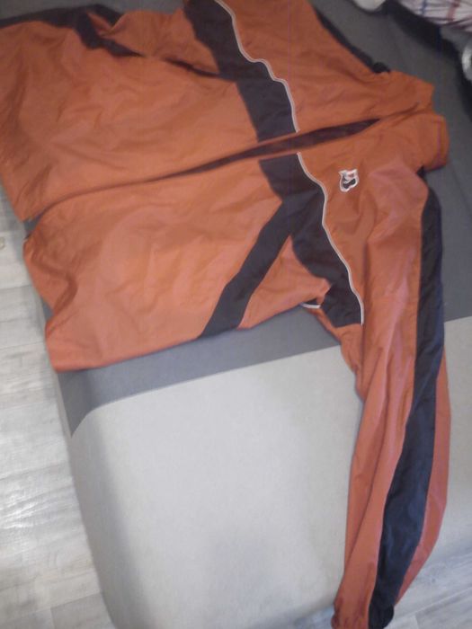 kurtka Bridgestone XL/L p.deszcz kaptur super stan czerwona czarny