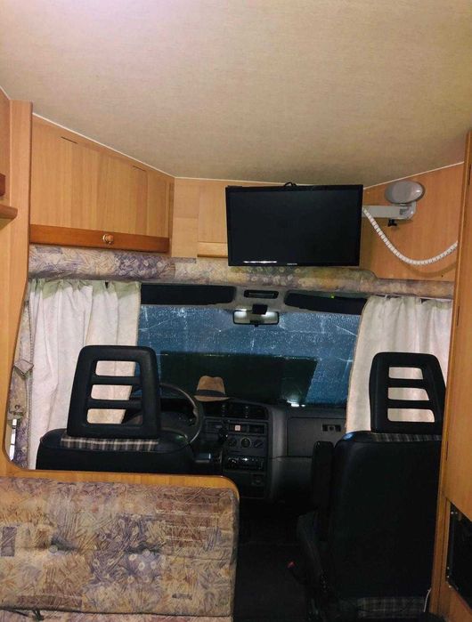 Autocaravana para 5 Pessoas. bem equipada