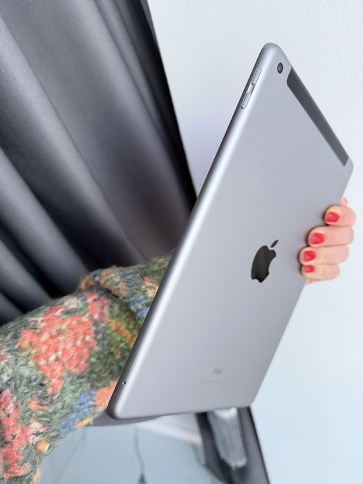 Ipad (5 покоління)a1823