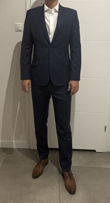 Garnitur granatowy slim Giacomo Conti