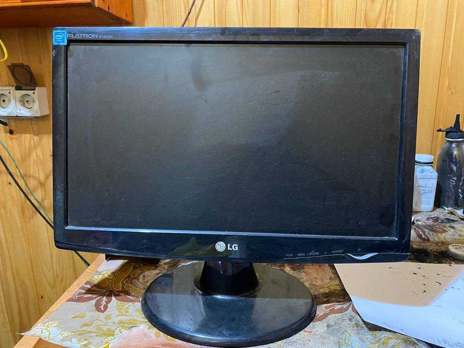 Монітор LG Flatron W1943SS-PF