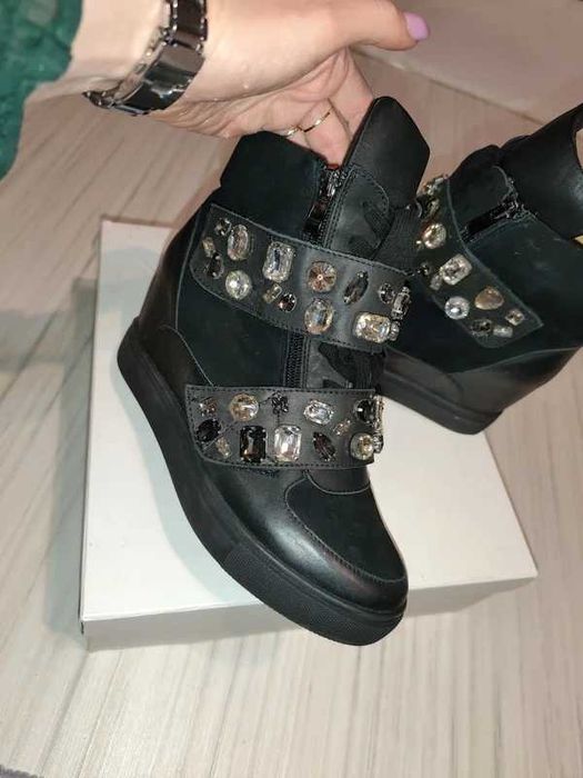 skórzane Sneakersy Gino Rossi - Pepper  rozm. 39