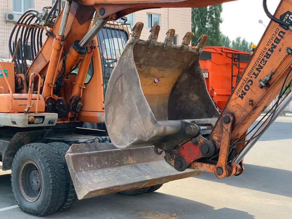 Колісний екскаватор DOOSAN SOLAR 210W-V Колесный экскаватор 20 тонн