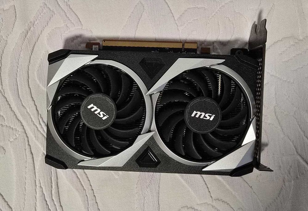 Sapphire Pulse Radeon RX 6500 XT 4GB GDDR6