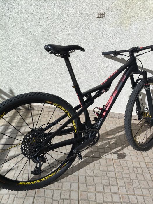 Bicicleta de BTT