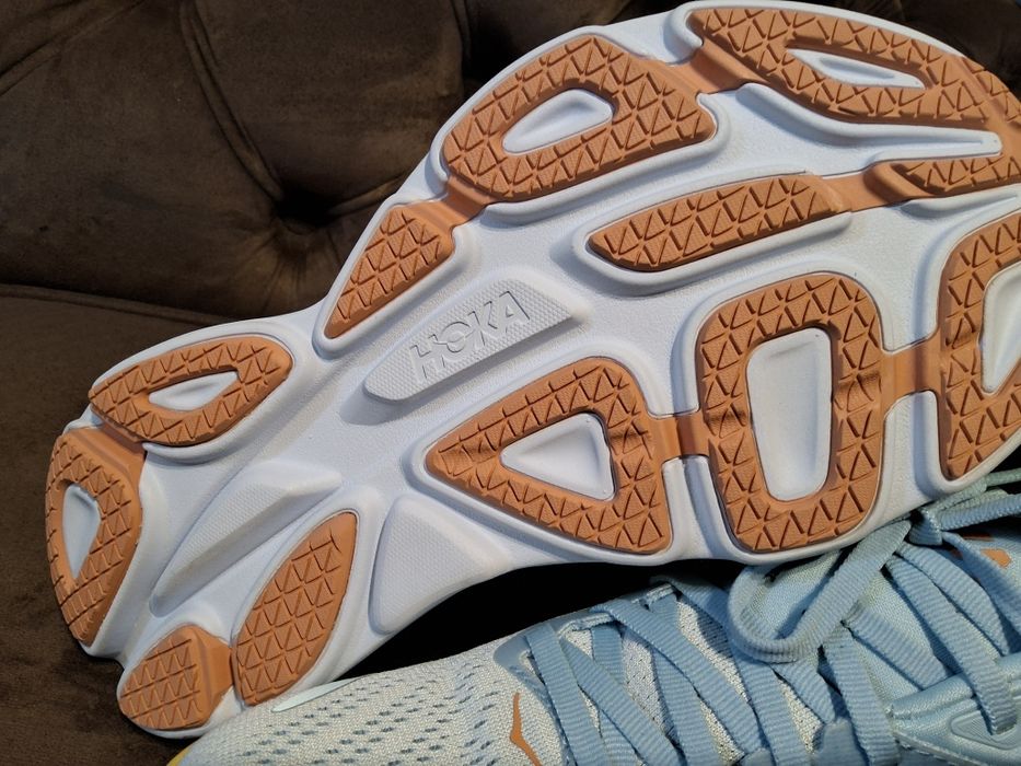 Hoka Bondi 8. Розмір 40. Устілка 25.0см до загину. Оригінал