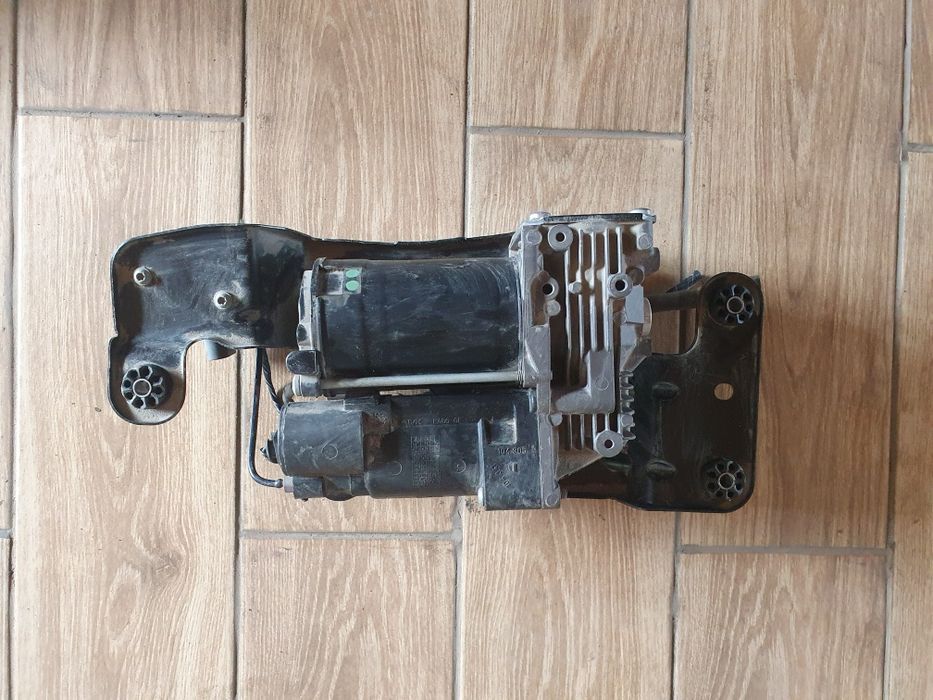 Насос компрессор подвески BMW X5 E70 2007-2013