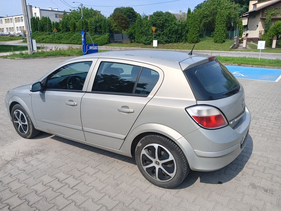 Sprzedam Opel Astra H lift