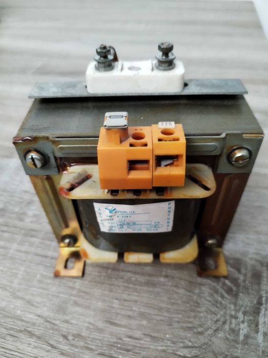 Transformador Primário 220V, Secundário 12V - 25A (300VA).