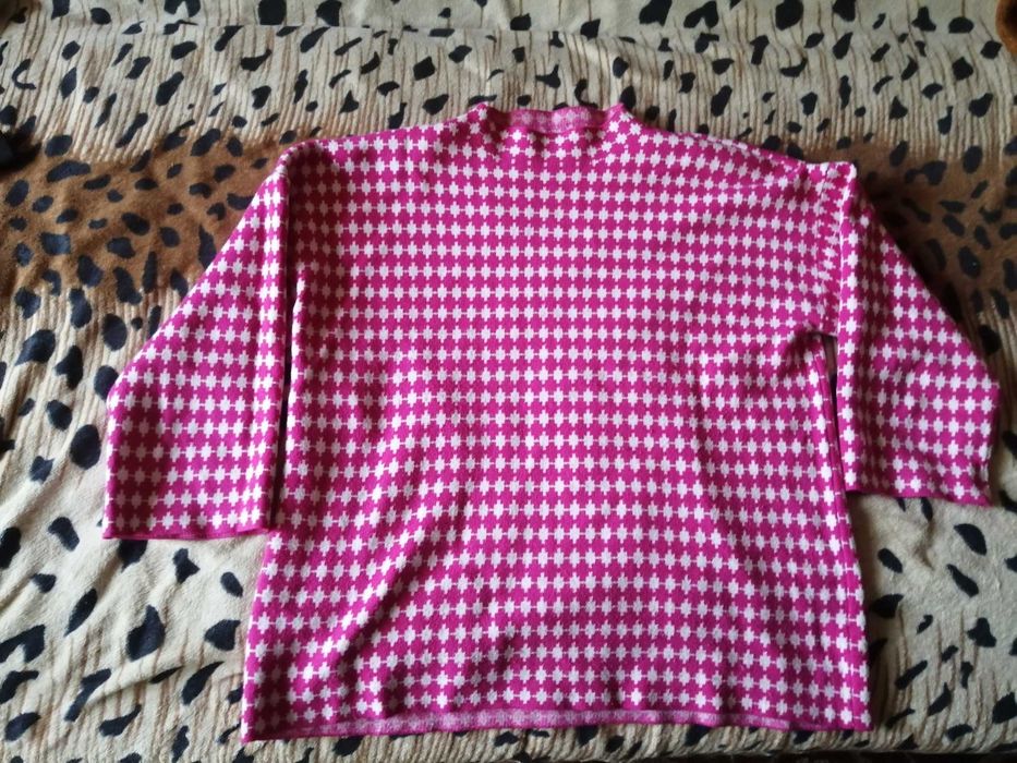 Женская одежда 52-54 размер