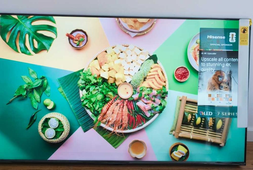 Hisense 55E7S QLED 4K 55" – como nova, usada apenas 1 vez
