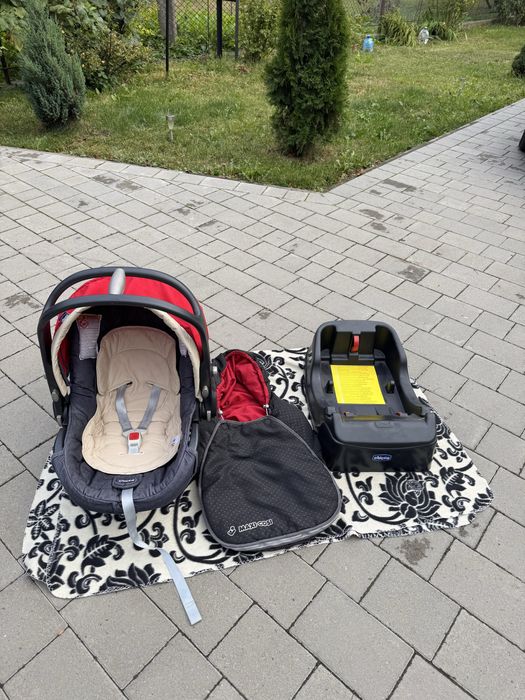 Продам автокрісло chicco 0-13