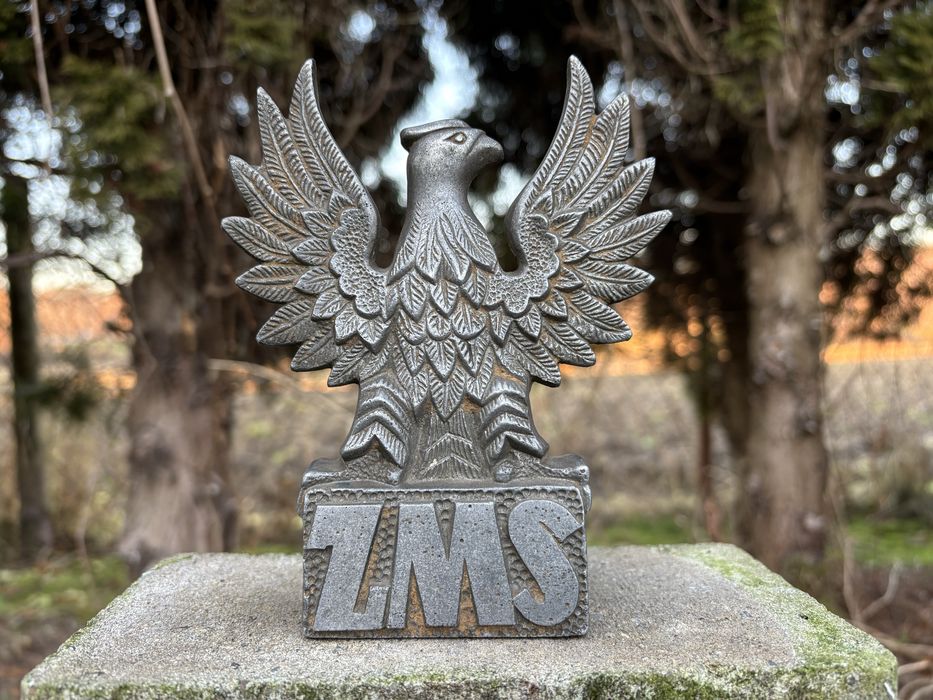 Figurka statuetka ZMS orzeł Prl