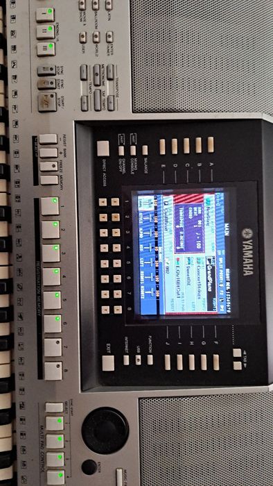 Teclado yamaha PSR 910