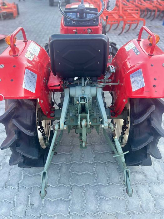 YANMAR YM1601D IMACULADO