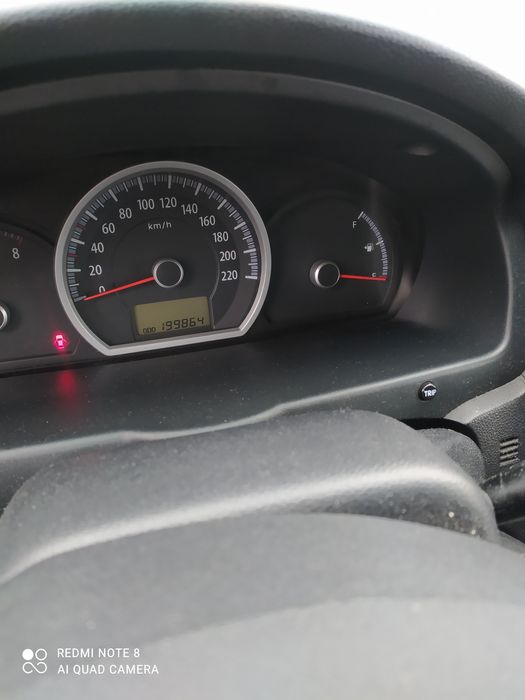 Продам   машинку  в хорошому стані