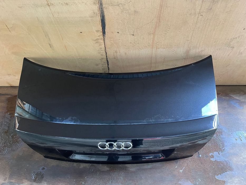TAMPA DA MALA AUDI A4 B6 S-LINE