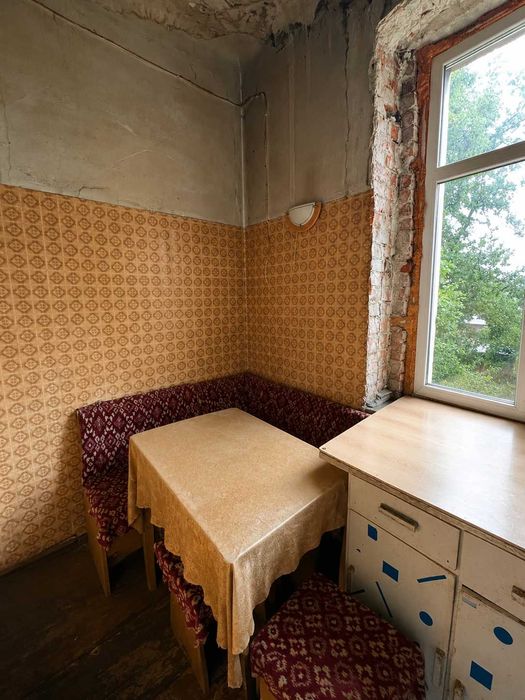 I Продам 2 комнатное подселение р-н Вокзала. До метро  Вокзальная 10 мин.