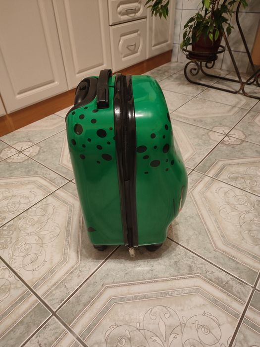 Nowa walizka podróżna dla dziecka Krokodyl