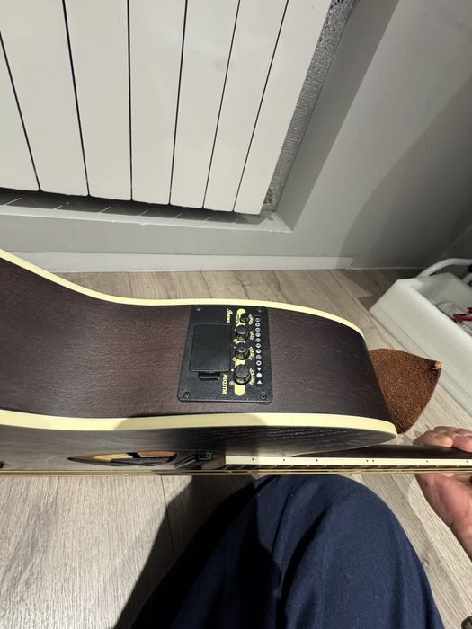 електроакустична гітара Ibanez Talman TCM50.