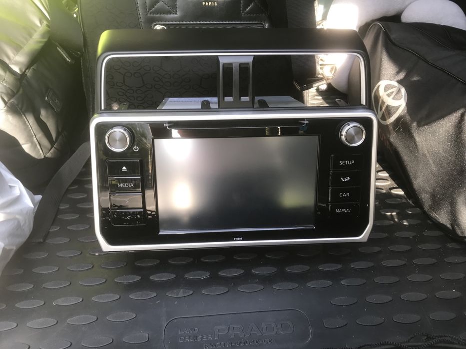 Штатная магнитола Тойота прадо 150