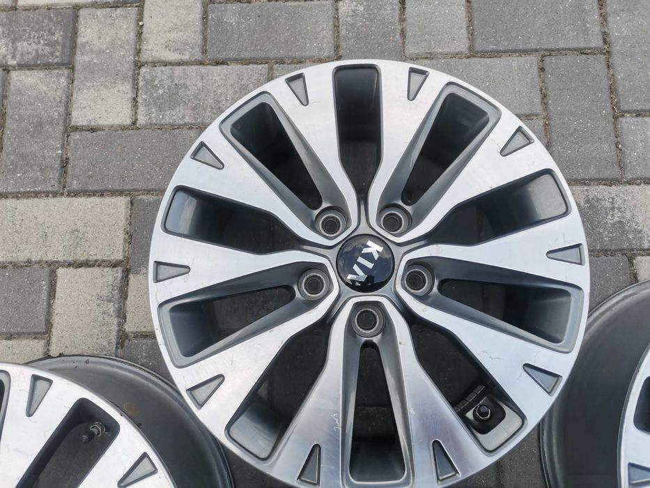 Felgi KIA Ceed Venga Soul Hyundai 6,5Jx16H2 5x114,3 ET50 TPMS