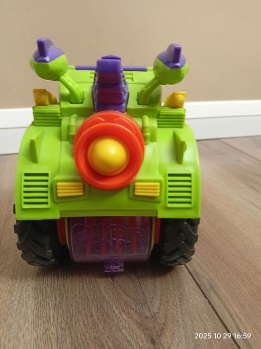 Monster Roller z serii Super Zings pojazd Złoczyńców