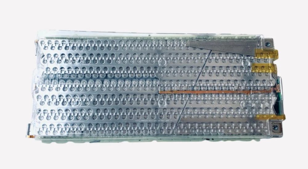 Секції батареї tesla model s 75  модулі